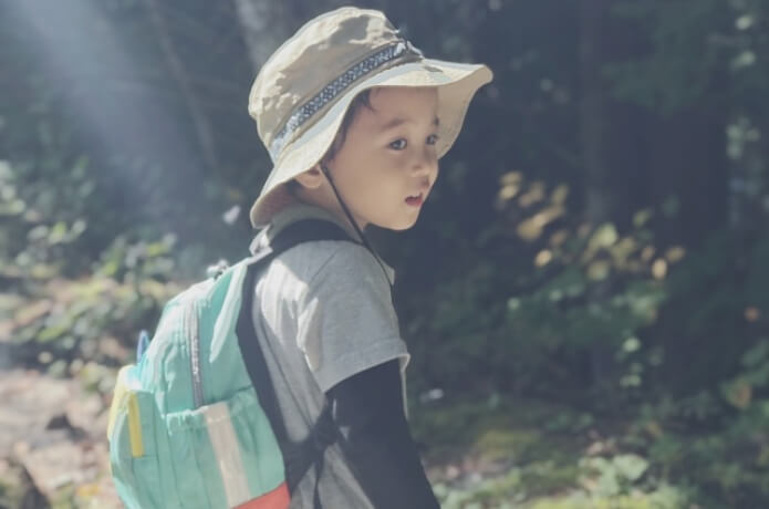 夏キャンプでの子供の服装！失敗しない人気のおすすめランキング野に行く