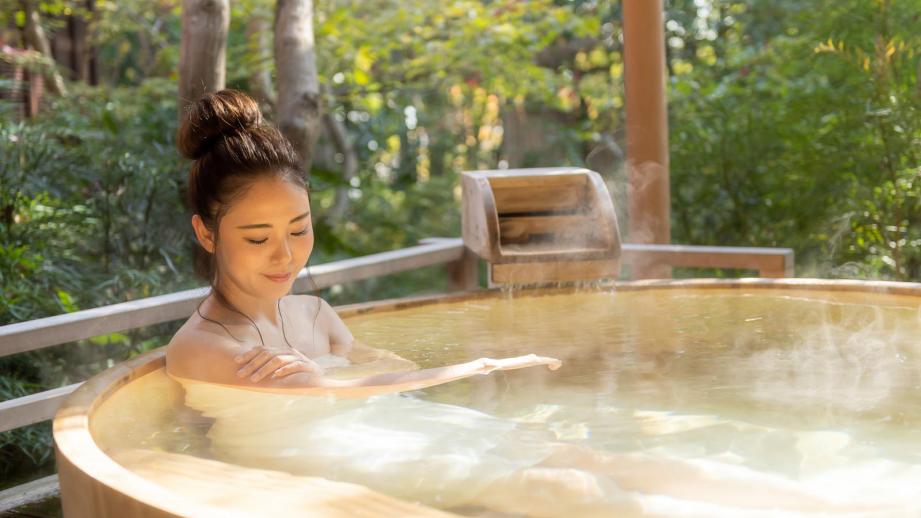 星野リゾートに女性一人で泊まる「ひとり温泉旅」発表、女性誌「CREA」で ー クラブツーリズムトラベルボイス 観光産業ニュース