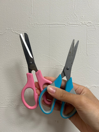 飛行機のハサミ持ち込みについて今度修学旅行で飛行機 国内 に-