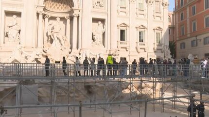 ローマ観光 本当に混んでいる”トレヴィの泉”！行き方は？昼と夜どっちがきれい？Voyage et avion