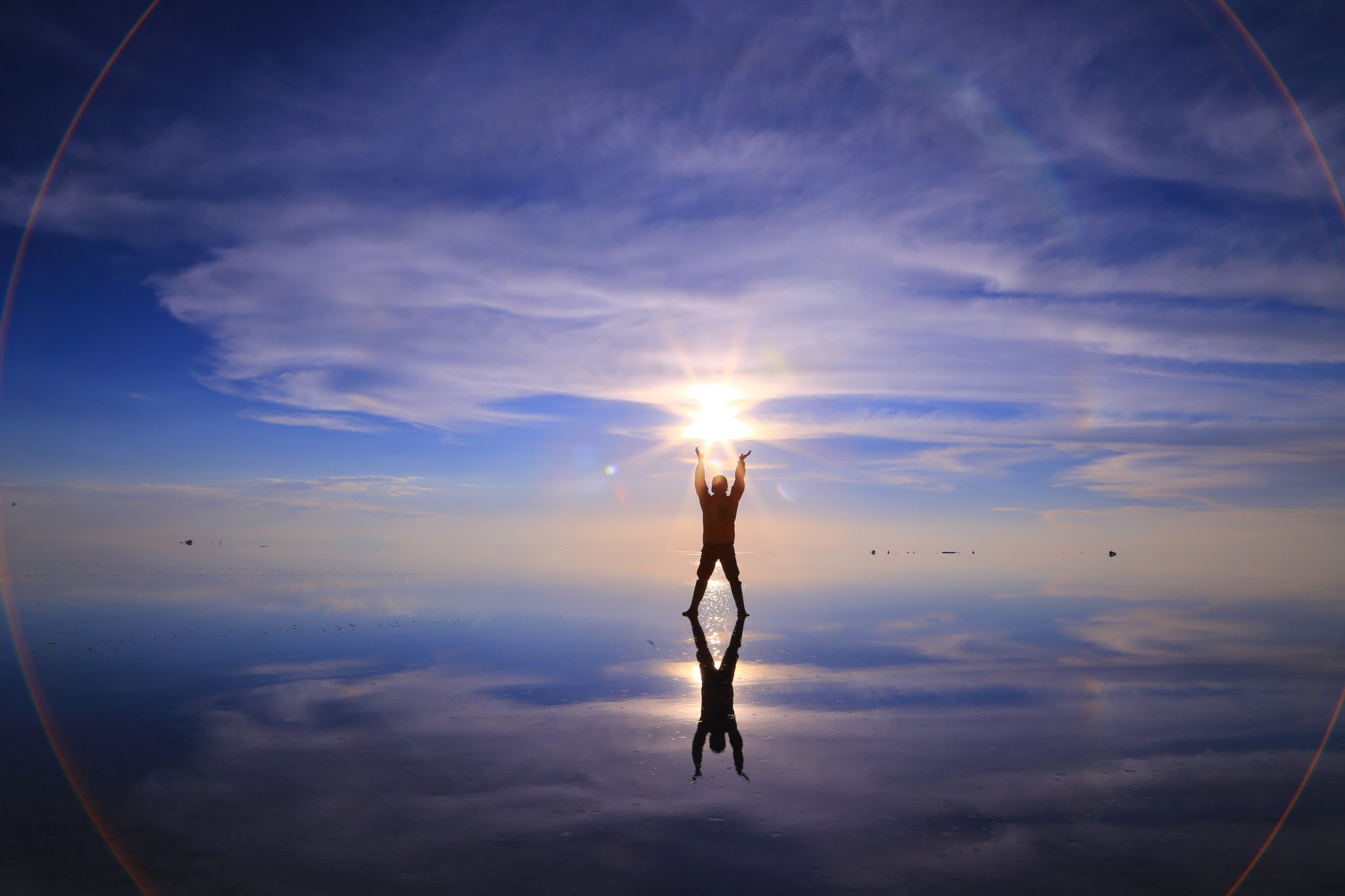 ボリビア 天空の鏡、ウユニ塩湖とはたびこふれ