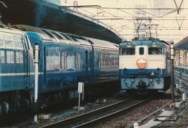 愛知環状鉄道2000系電車 2252 新豊田駅 鉄道フォト・写真 by