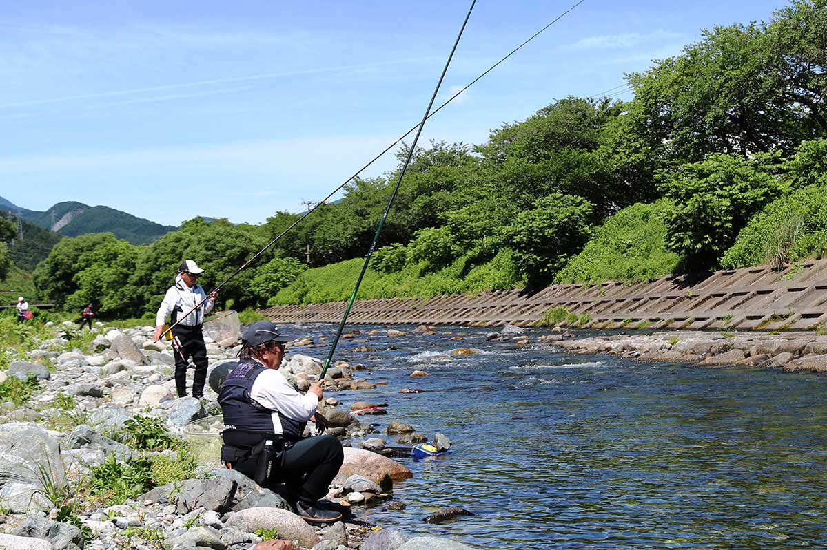 神奈川でアユ釣り解禁 河川に太公望の姿カナロコ by 神奈川新聞