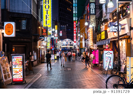 ホームズ池袋 さまざまな側面が渾然一体となったミックスカルチャー！池袋最大の魅力とは？住まいのお役立ち情報