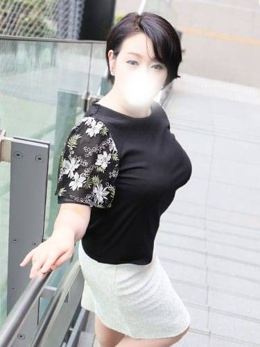 清楚で巨乳！小柄な熟女まいこ さんprofile - 新宿ミセスラウンジ東京