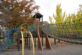 むさしの村｜コスパ最高！ゴーカートやジェットコースターもあるレトロな遊園地