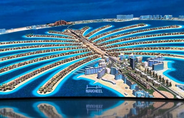 パーム ジュメイラ: ドバイの工学の驚異Kenzly