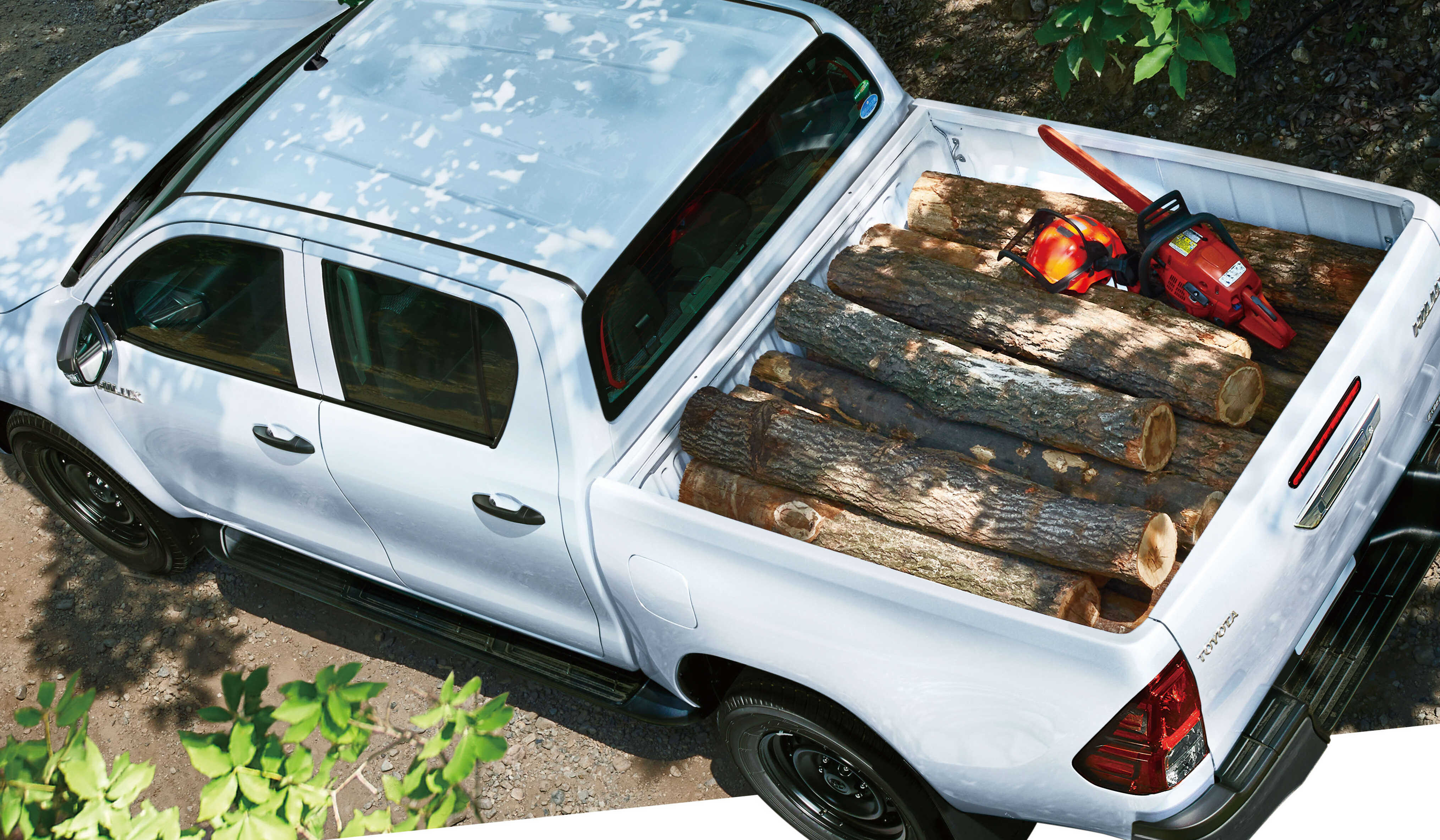 おしゃれアウトドアな車スタイル 30選。キャンプで頼りになるタフな愛車たち