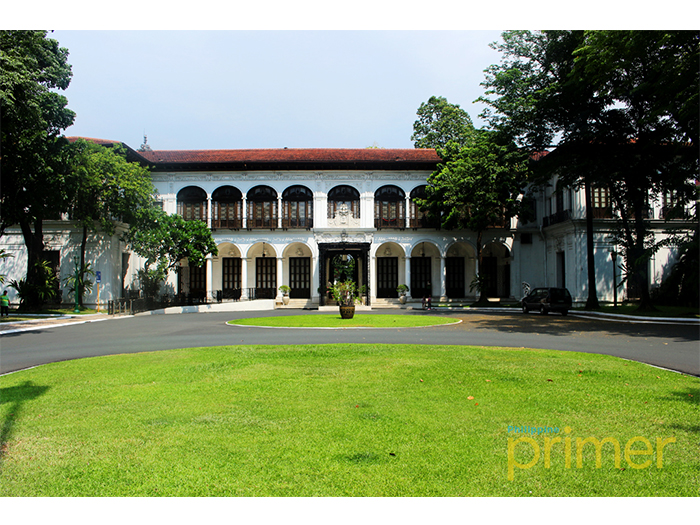 マラカニアン宮殿ツアーMidori U