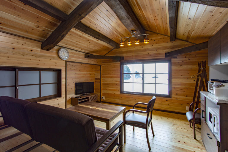 伊根の舟屋に新たなお宿がOPEN！ ”Raku伊根by舟屋の宿蔵” 本日から宿泊予約の受付を開始しました。