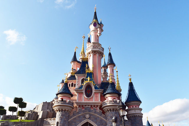 ディズニープリンセスたちの大きなお城プレイセット ドールハウス 家具6種類 アクセサリー16個付き :