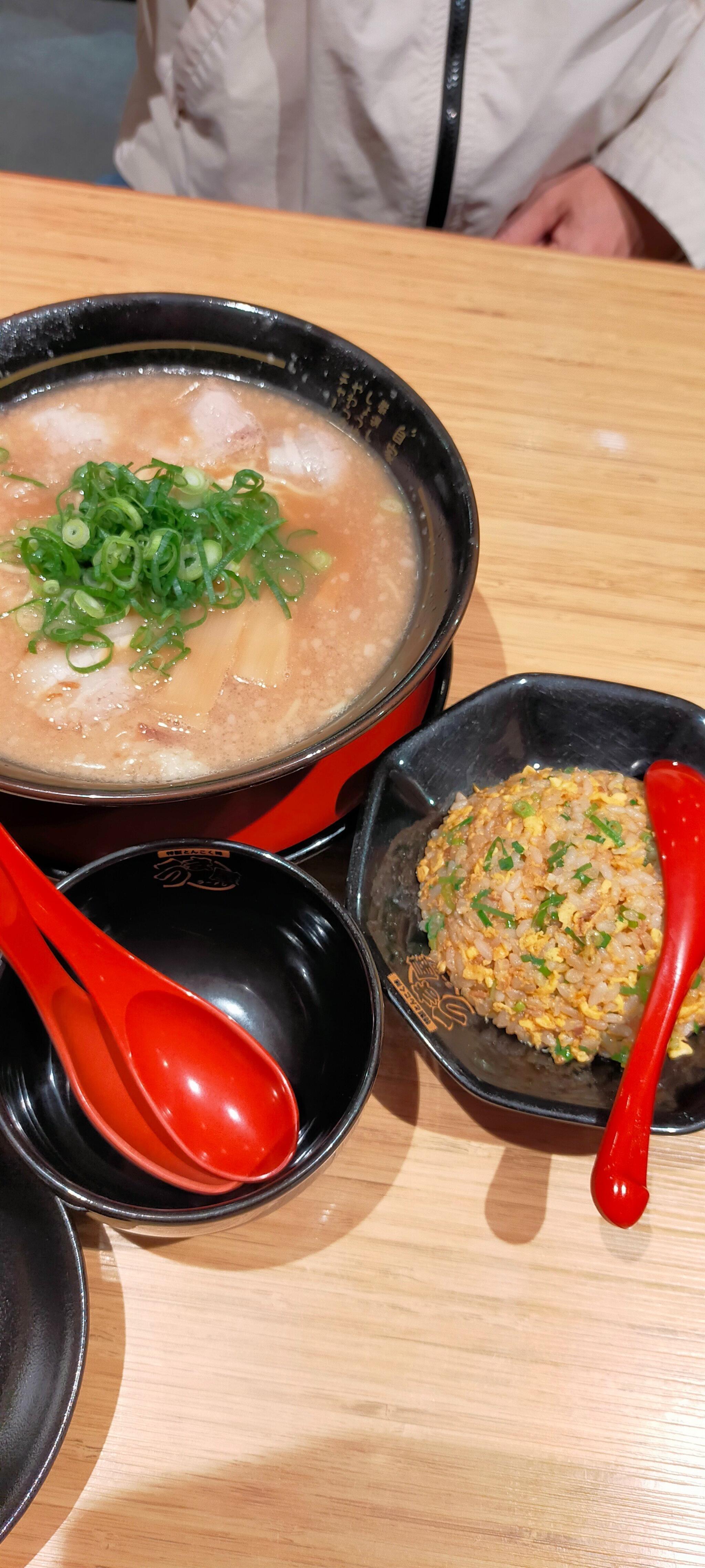 名古屋市名東区】豚旨うま屋ラーメン 名東本通店 : テイクアウト＆デリバリーナビ（東海）