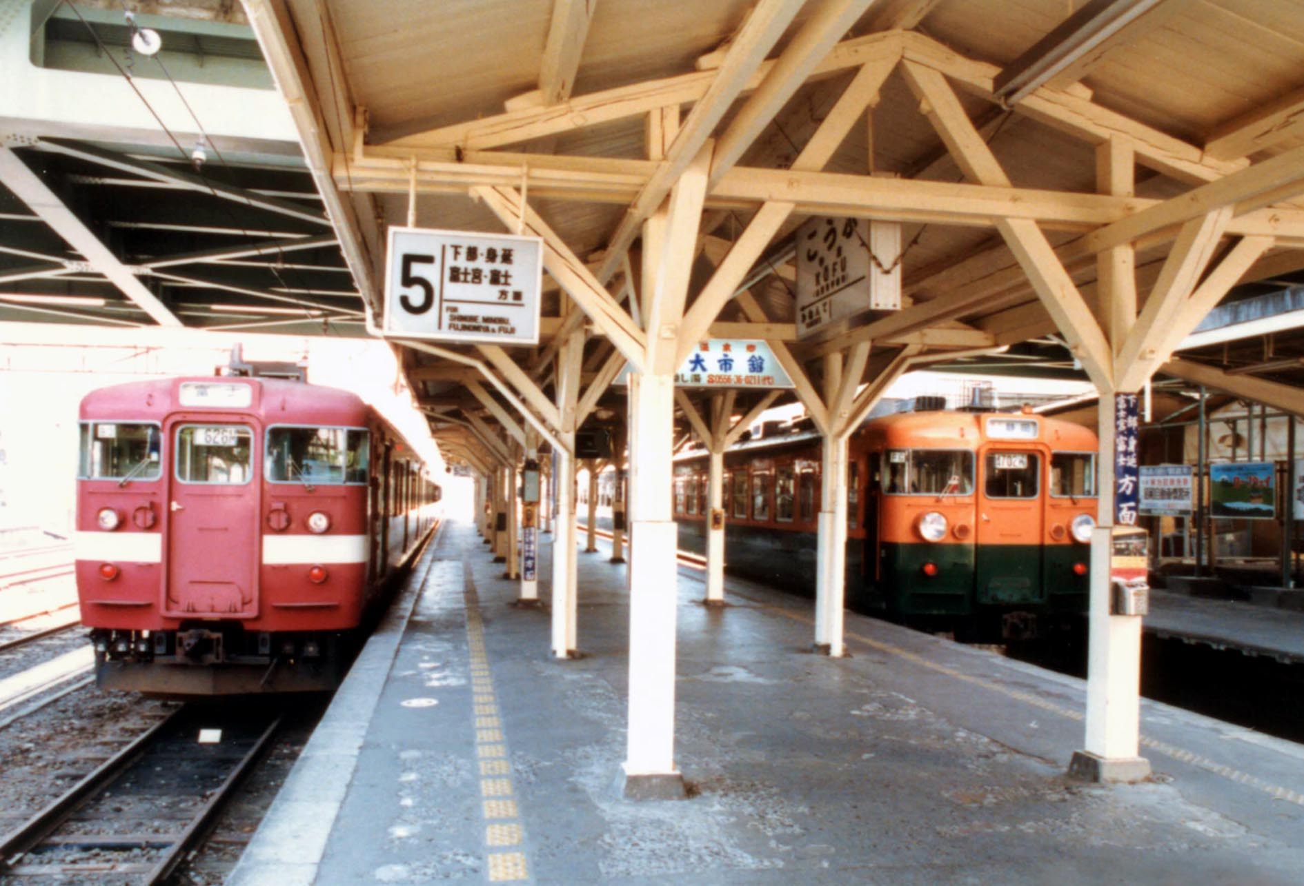 寝台特急カシオペア 甲府駅停車宅録 三畳間スタジオのあれこれ ！ ～○○○のブログ～