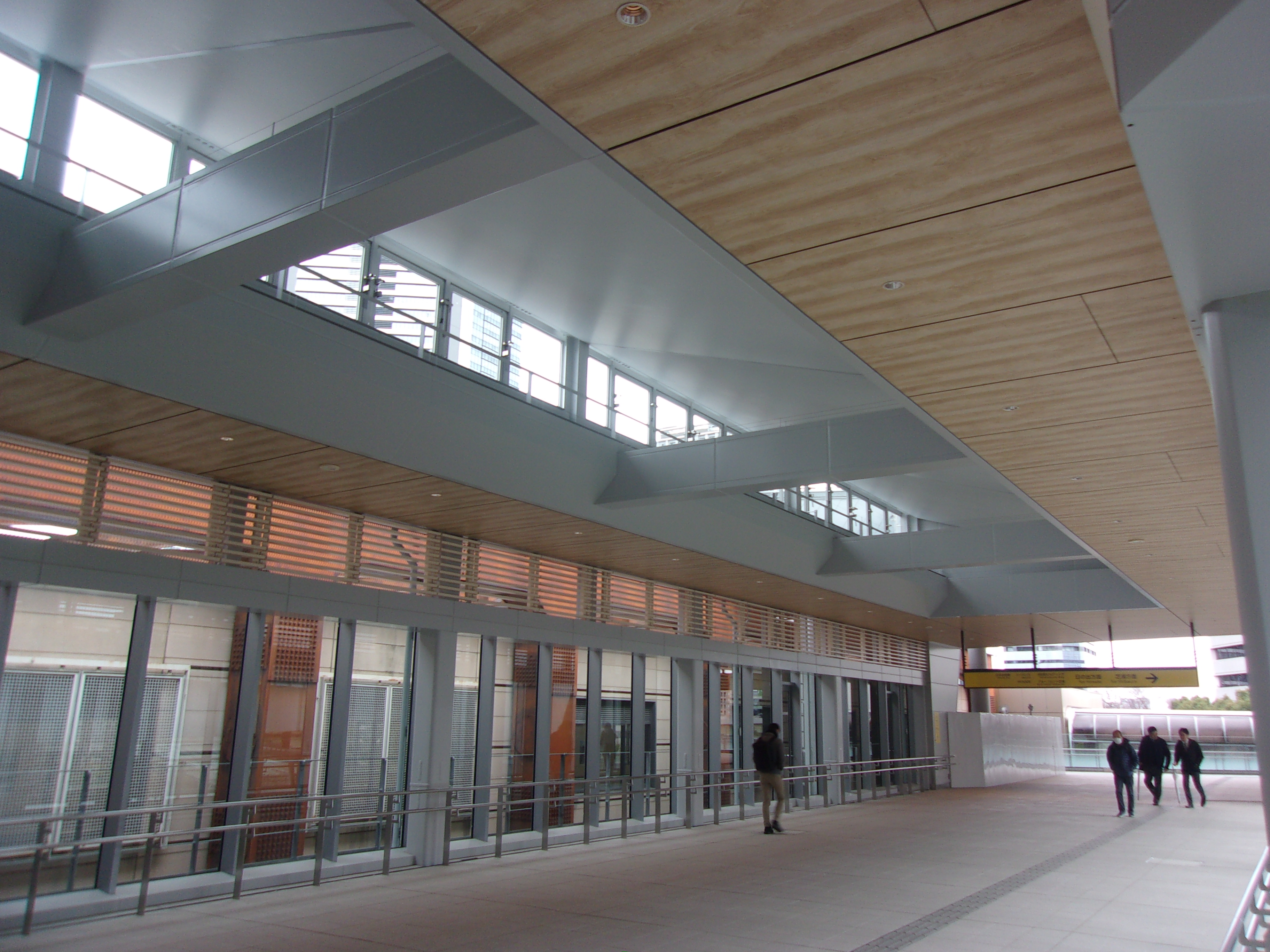 ２０１０年 浜松まつり その７ 浜松駅質素な写真展示室