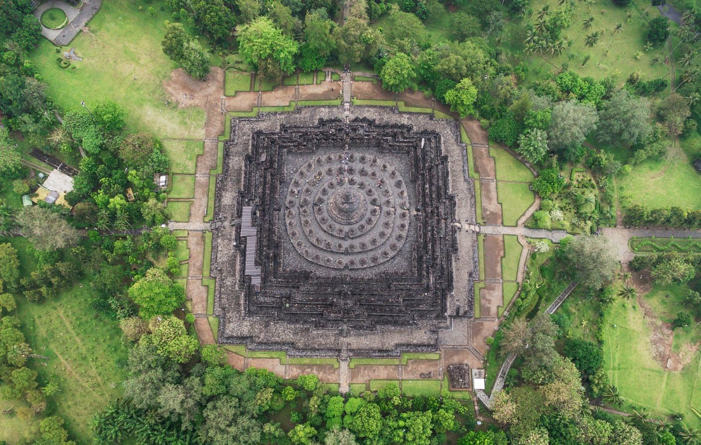 世界の立入禁止スポットvol.6 多くの謎に包まれた世界遺産〜インドネシア・ボロブドゥール遺跡〜TABIZINE～人生に旅心を～