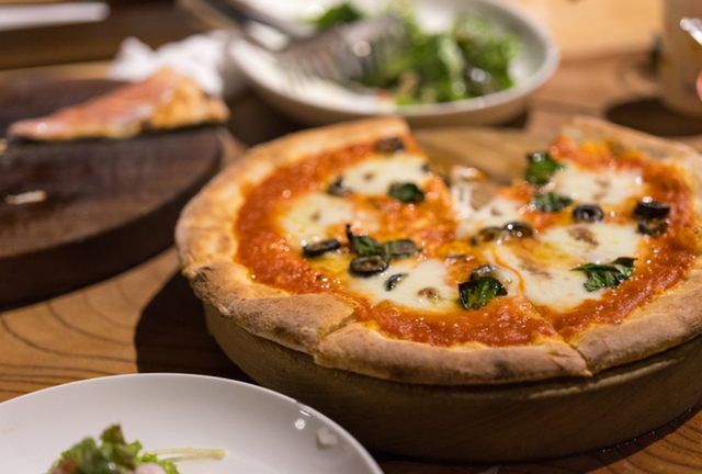 ソファ席があってのんびりできる夜カフェ見つけた😳, ., ., 📍〒064-0805