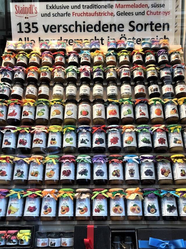 まるで王宮版IKEA？シシィ好きはマストなウィーンの王宮家具博物館 - 旅とネコと好きなもの