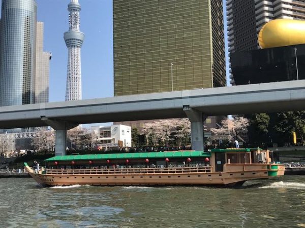 屋形船ナイトクルージング8 26公式 介護付きホーム クラーチ・エレガンタ本郷