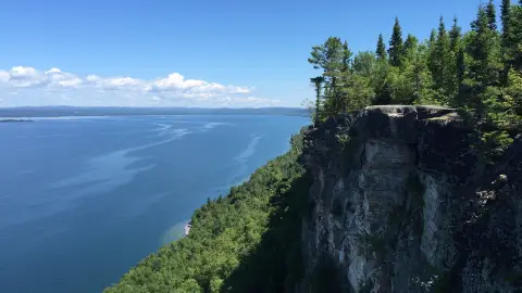 ユニークな大自然を満喫できる街 thunder bay サンダー・ベイ