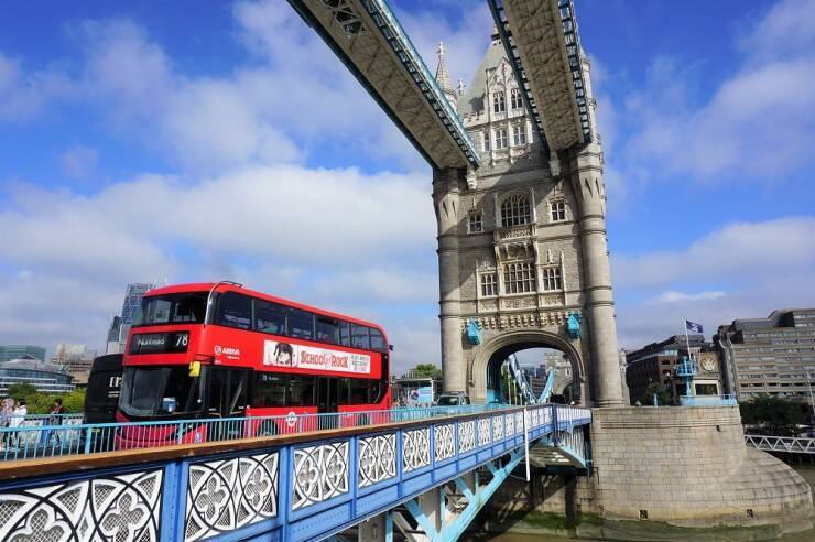 「全長2.6キロの橋」崩落の瞬間米メリーランド州でコンテナ船が衝突