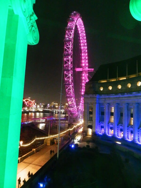 ロンドン : クラシック アフタヌーンティー バスツアーGetYourGuide