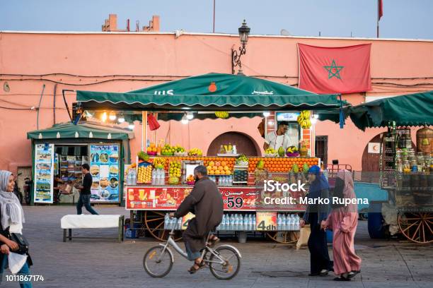 モロッコ、マラケシュのスーク 市場