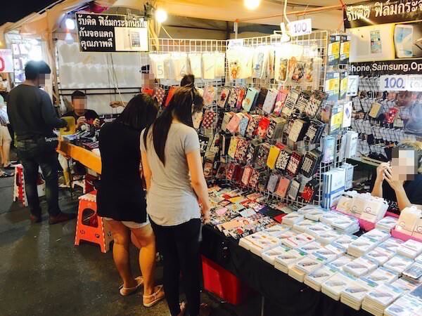 パタヤのナイトバザール