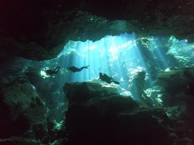 セノーテ チャックモール - カンクン、クイーンエンジェルの写真 -