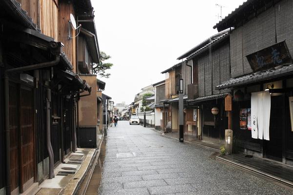 夜の京都観光スポットをご紹介！ライトアップで艶めく街並みを歩こうびゅうトラベル JR東日本