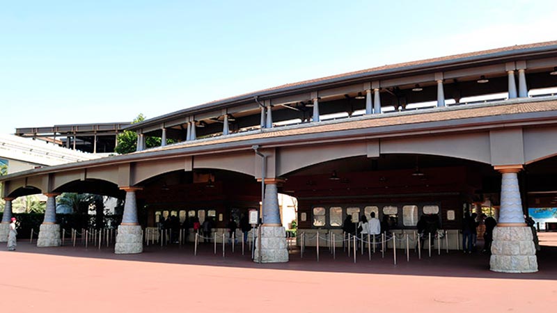 工事 池や無かった ディズニーランドのエントランス〜その8〜