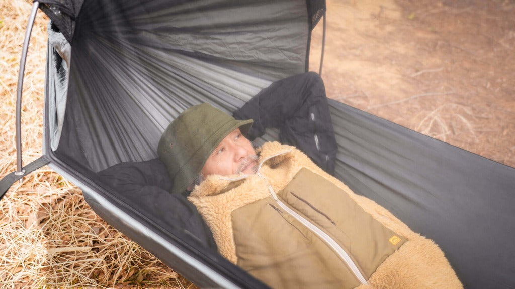 ハンモック泊が雨天時でも荷物が少なくて超快適なのでおすすめだぞ！ボム田中