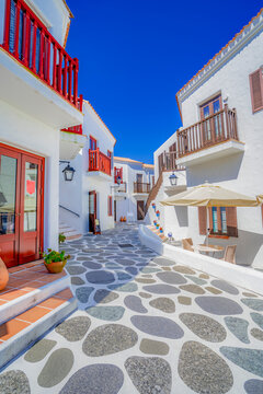 18 件の「中世ファンタジーな街並みイラスト」や「街並み イラスト」のアイデアを見つけましょう背景