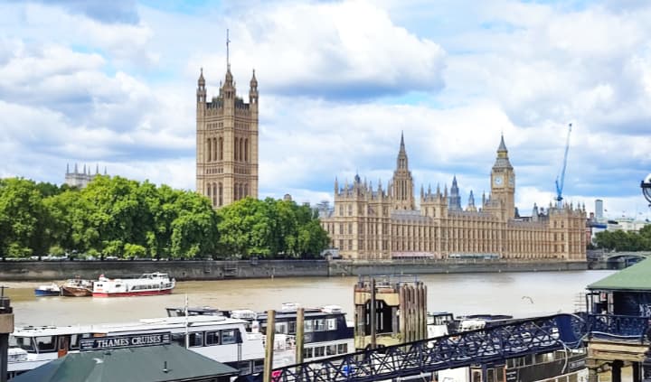 ウェストミンスター宮殿 国会議事堂- ロンドンのおすすめ観光地・名所現地を知り尽くしたガイドによる口コミ情報 トラベルコ