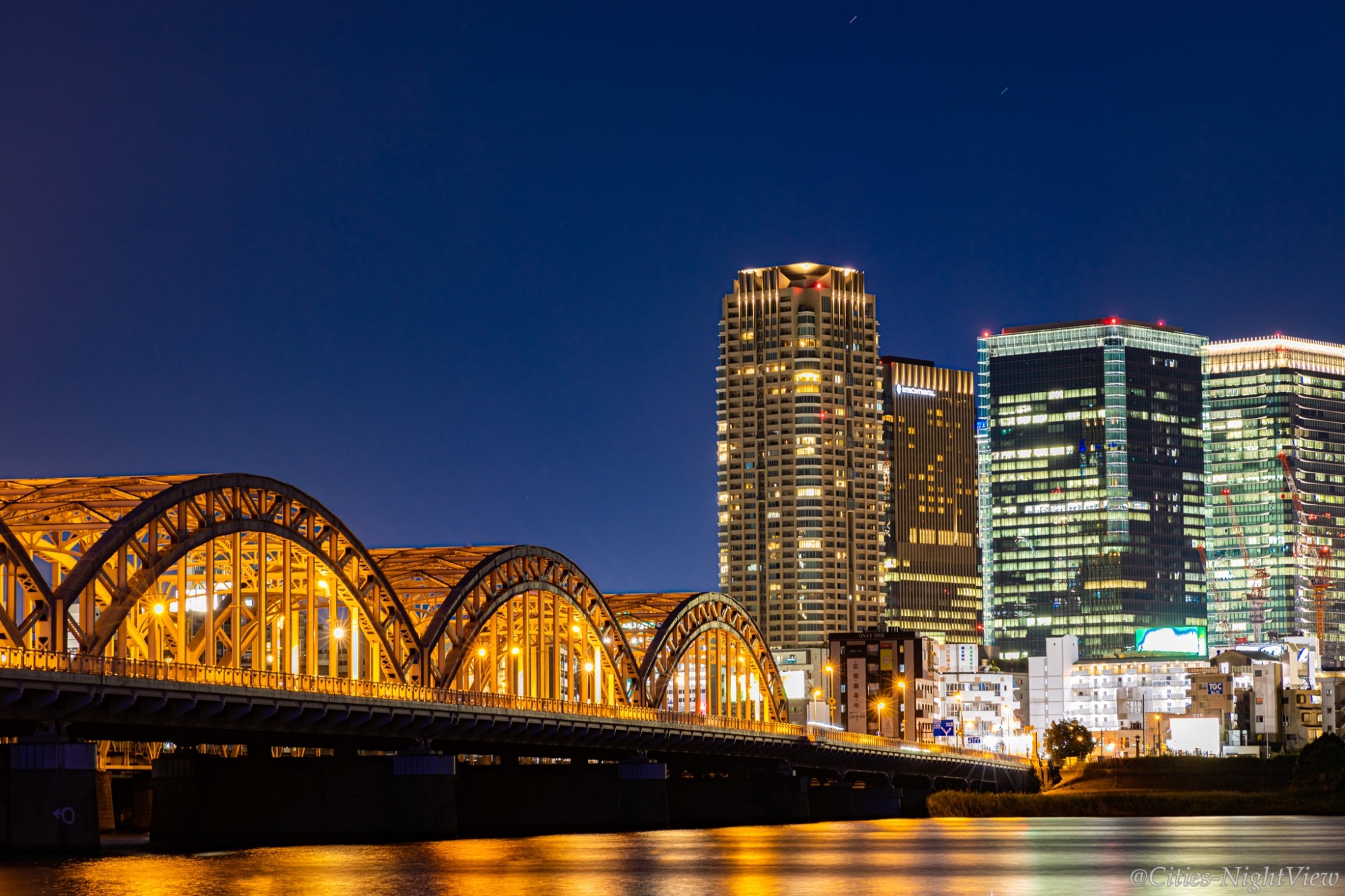 大阪梅田で「夜景」を見るならまずは「梅田スカイビル」へ - Recording