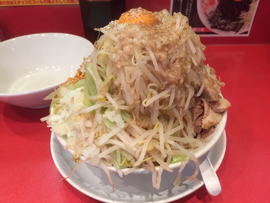 堀田店、土日限定の 濃厚塩煮干しつけ麺 今日も旨旨ですよ！