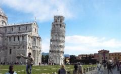 イタリアのピサの斜塔、少しだけ真っ直ぐになっていたことが判明する : らばQ