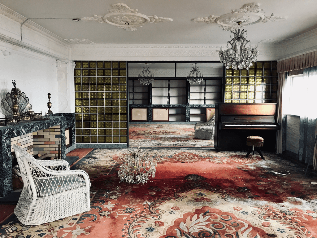 八丈島 底土港・オリエンタルリゾート 廃墟ホテル ・神湊漁港 三根