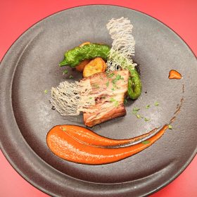 皮なし＆味付きソーセージでシンプルレシピ！ロンガニーザのメンチボール🟠本日はフィリピンでよく食べられるソーセージ「ロンガニーザ」を使って、手間の少ないメンチカツレシピのご紹介🍽️形を崩さない＆火をしっかり通すため、生地はしっかりと練り込みましょう