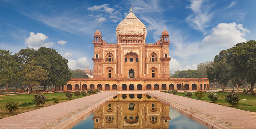 フマユーン廟ニザームディン東- ツアーとアクティビティエクスペディア