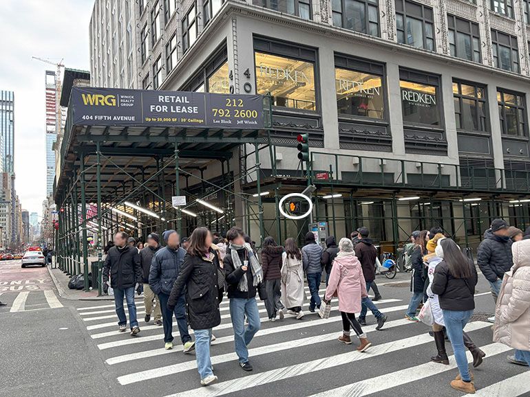 点滅信号で道路渡らないで米ハワイで歩行者に罰則