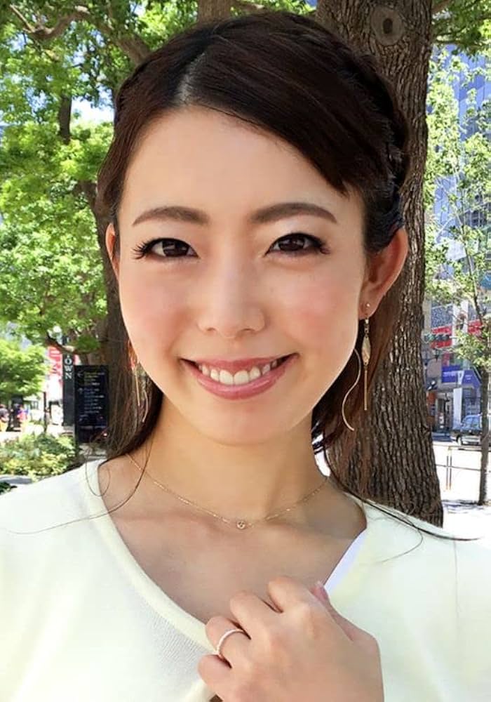 切り抜き 28頁 街角美女