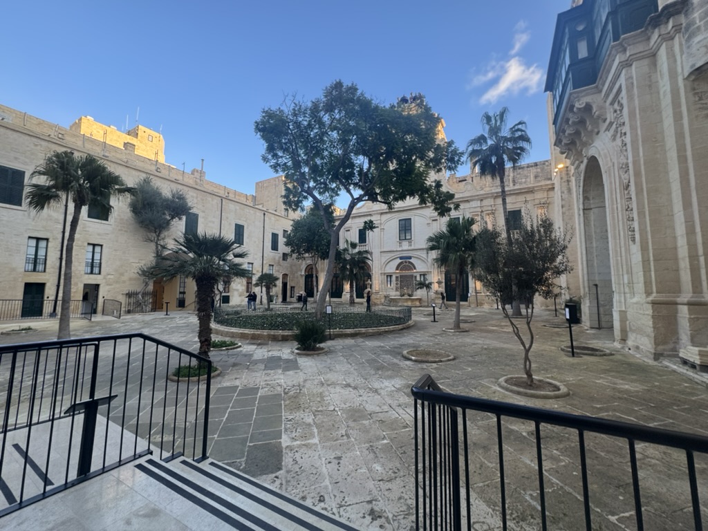 マルタの観光マルタ留学は手数料無料のマルタ留学センタ