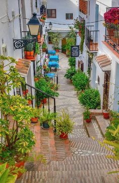 地中海 街並み」の53万点のロイヤリティフリー画像、写真素材、絵Shutterstock