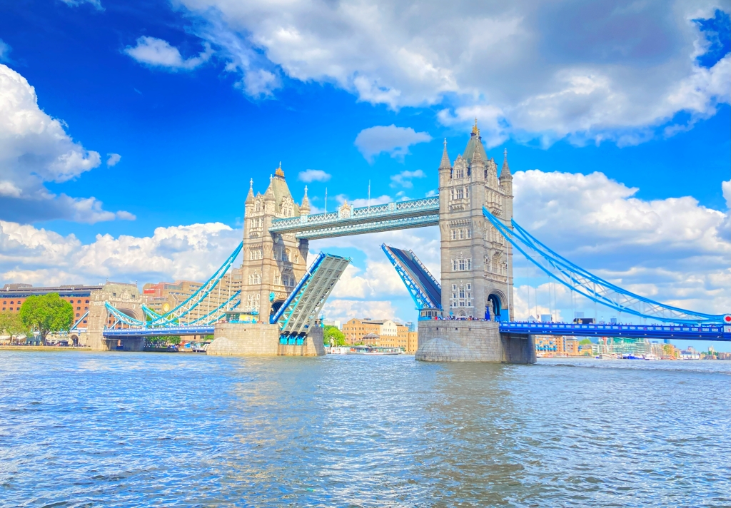 ロンドン観光といえばここ！初心者から在住者まで楽しめる「タワーブリッジ」の魅力TABIPPO.NET