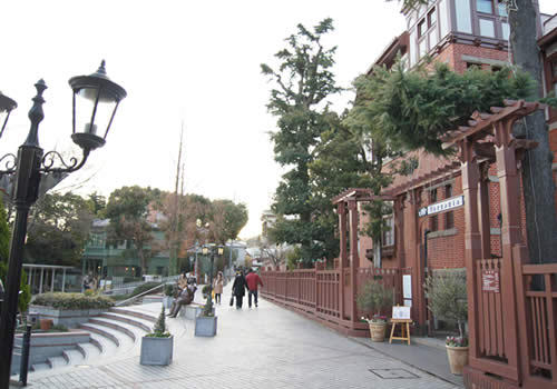 神戸 レトロな異人館で優雅なひと時を過ごせる「北野＆旧居留地」のカフェキナリノ