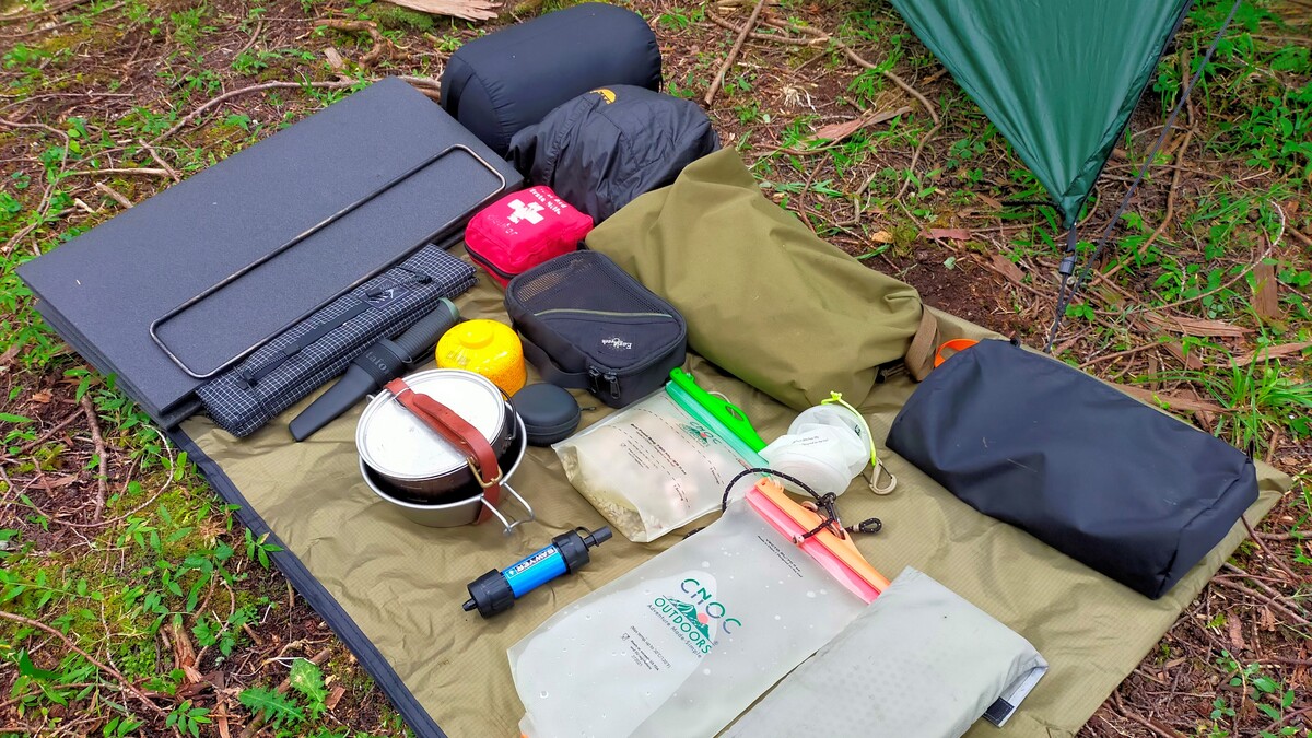 バイクでソロキャンプ”荷物どっさりキャンパー・ヤタガイの場合 載るなら全部持っていく! │WEBヤングマシン新車バイクニュース