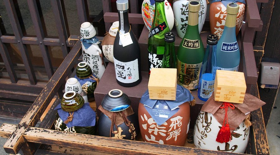 まるでん池田屋岐阜の観光都市「飛騨高山」でみたらしだんごや五平餅などを製造・販売