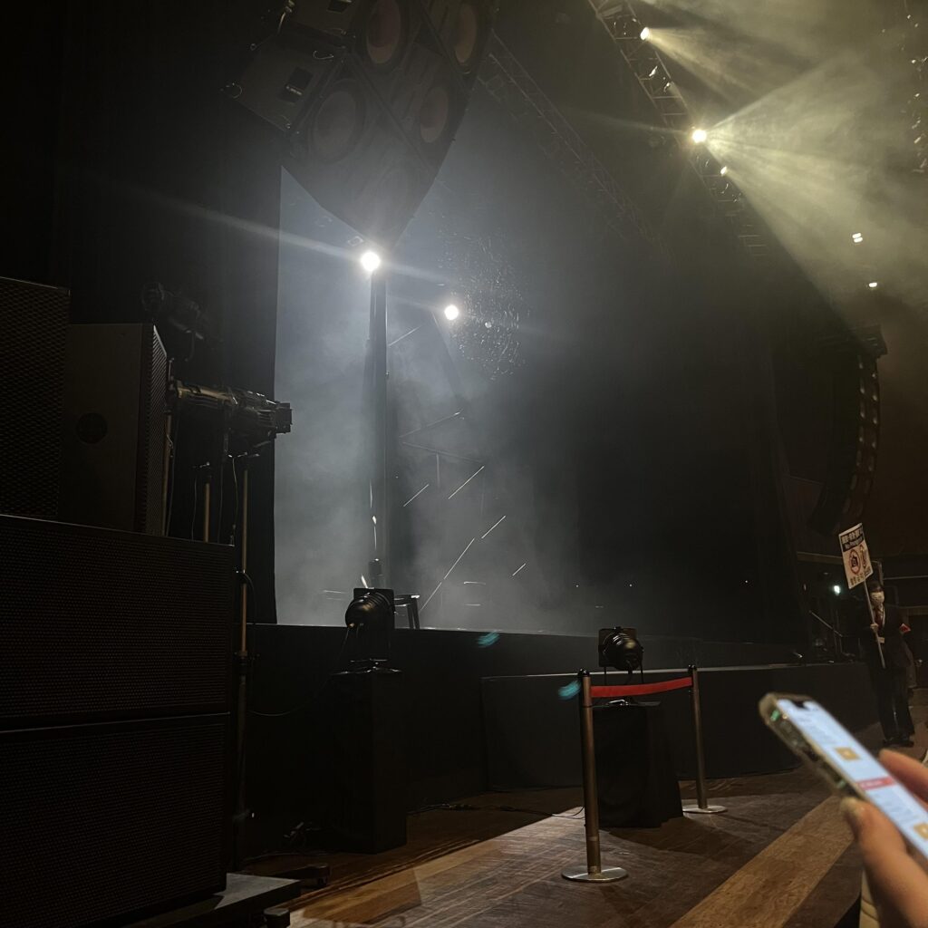 品川ステラボール座席表と見え方見切れ席や「地底」のリアルな口コミ会場ブログ