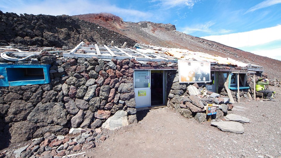 首都圏発☆富士山専門ガイド付」八合目の山小屋指定で人気の安心コース！！＜日本語ガイドプラン＞