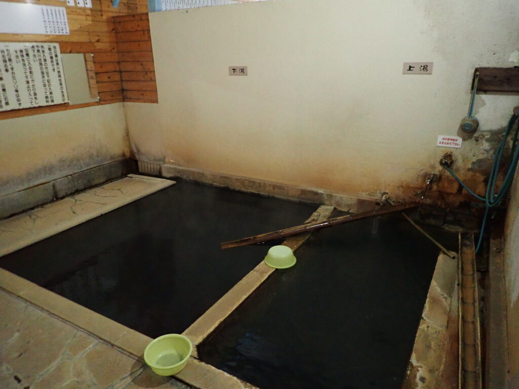 黒川温泉 地蔵湯 黒川温泉開湯のお地蔵様に見守らる共同浴場温泉の杜